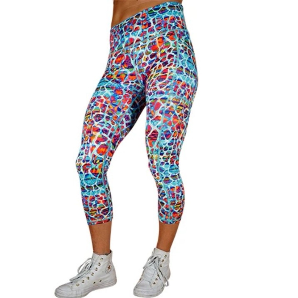 CVG CONSTANTLY VARIED GEAR Exotic 
CAPRI Leggings Size Small